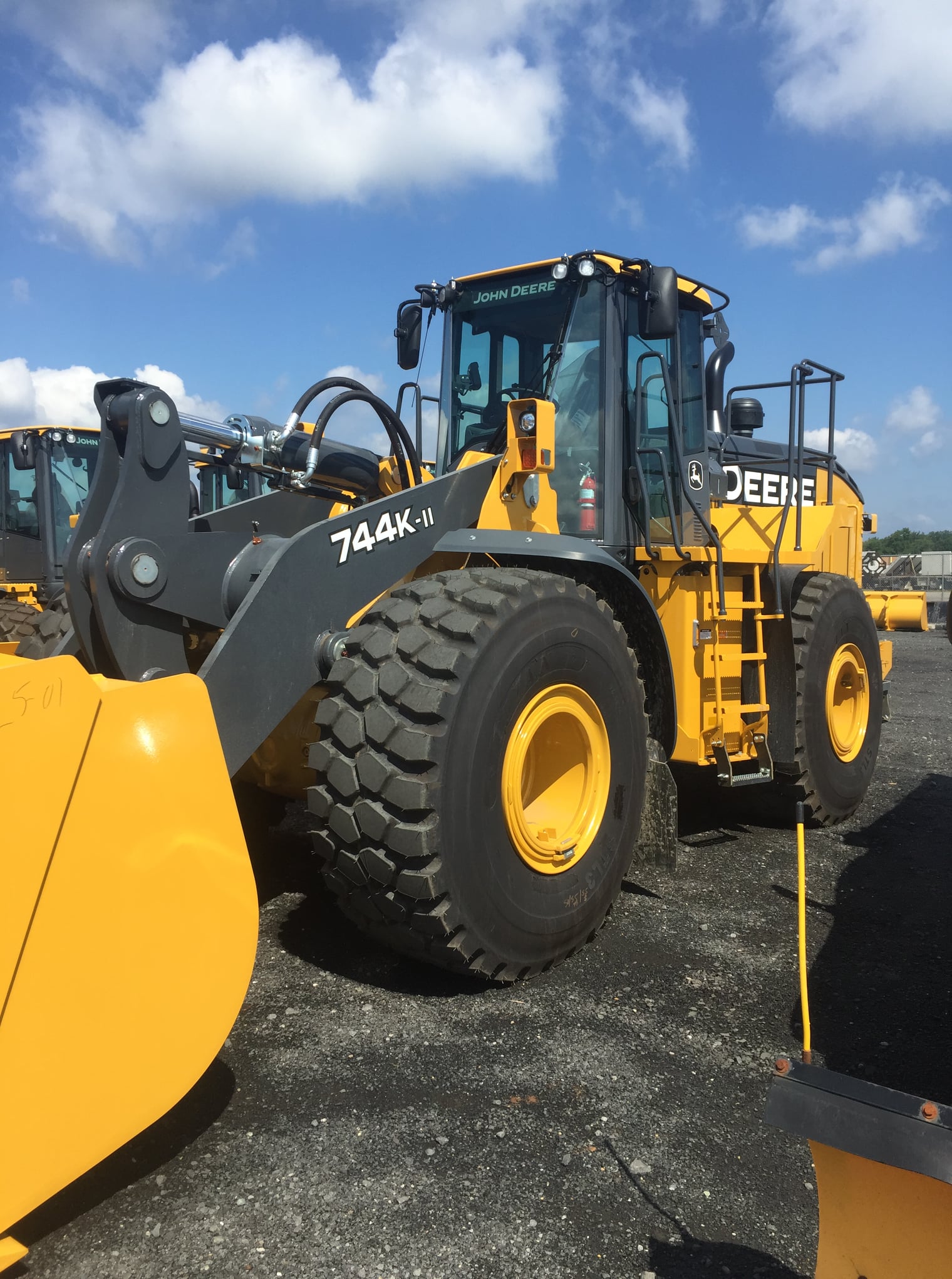 2016 John Deere 744K Loader